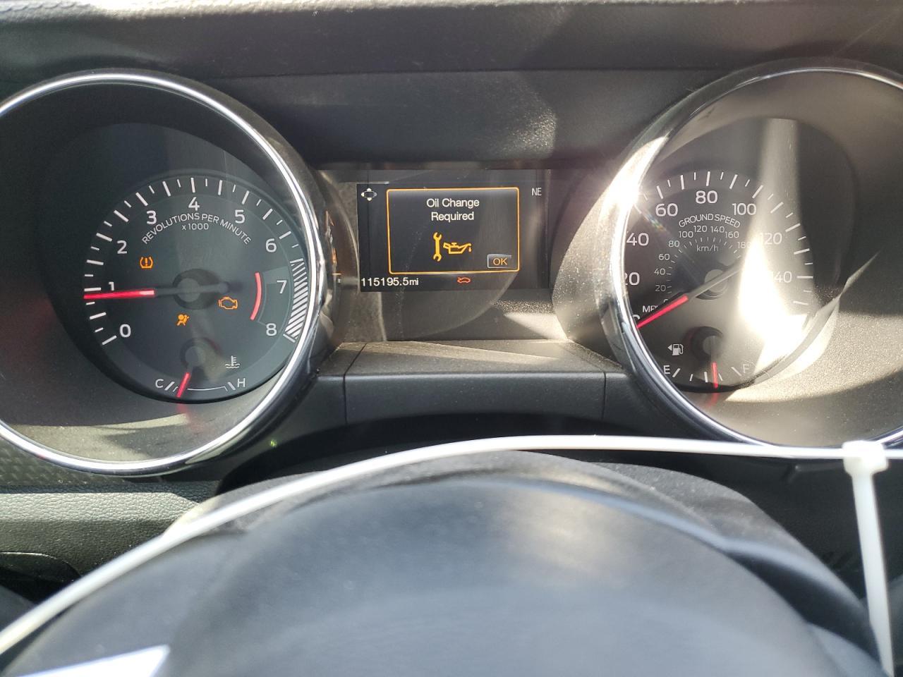 2017 Ford Mustang - zdjęcie 9