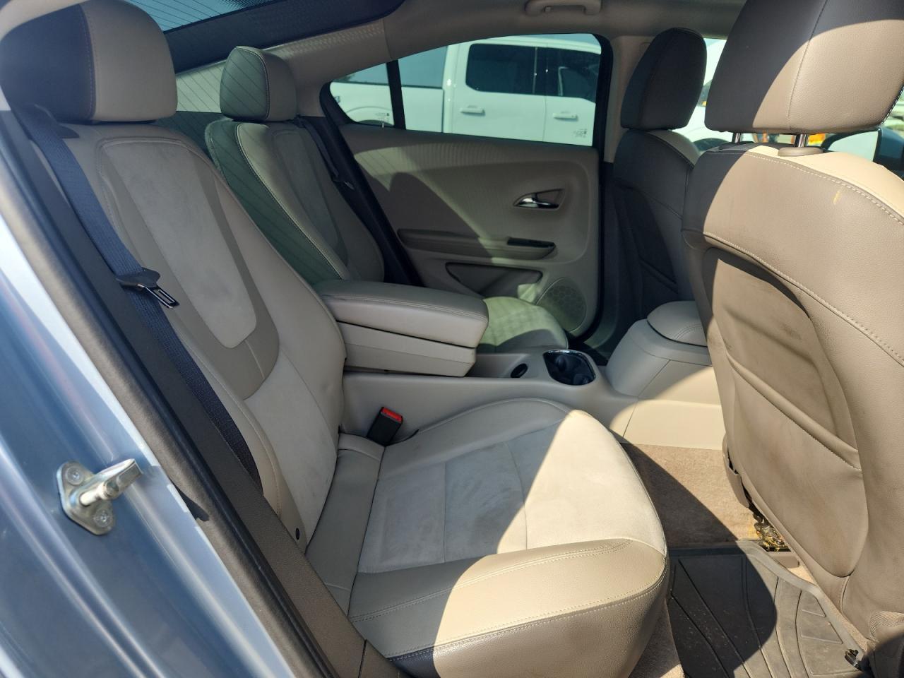 2013 Chevrolet Volt - zdjęcie 10