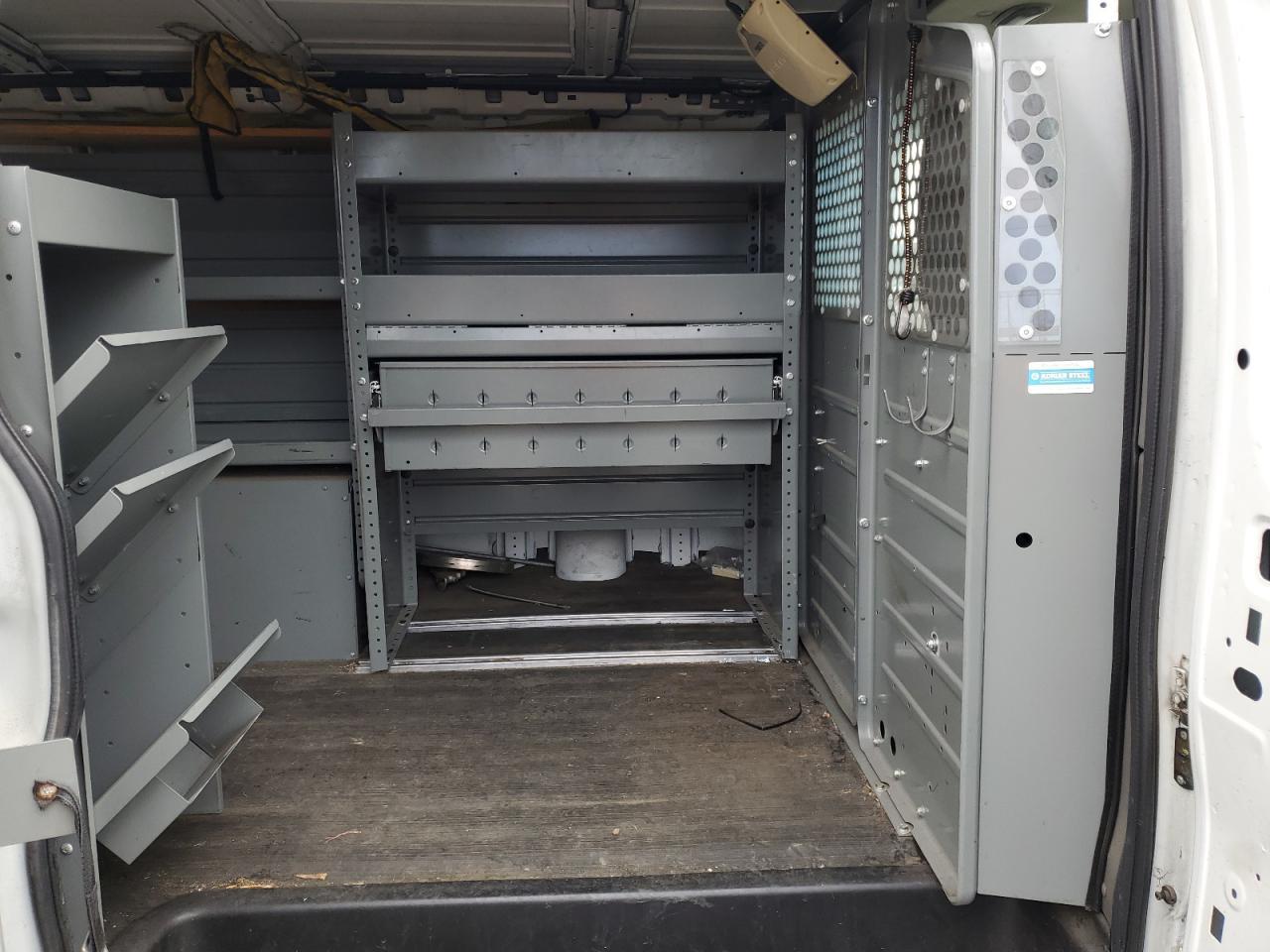 2014 Chevrolet Express G2500 - zdjęcie 10