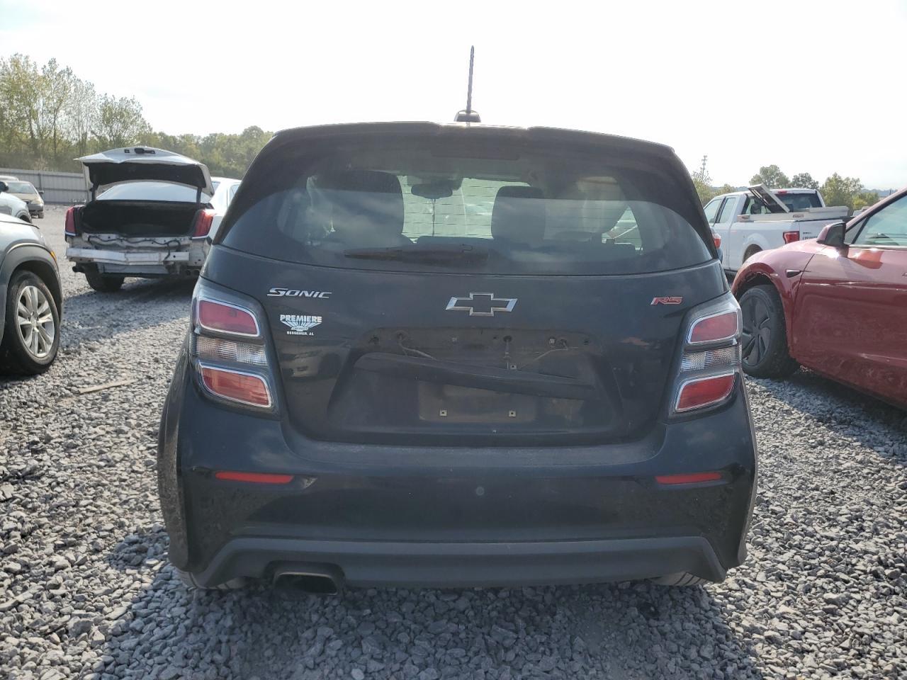 2019 Chevrolet Sonic Lt - zdjęcie 6