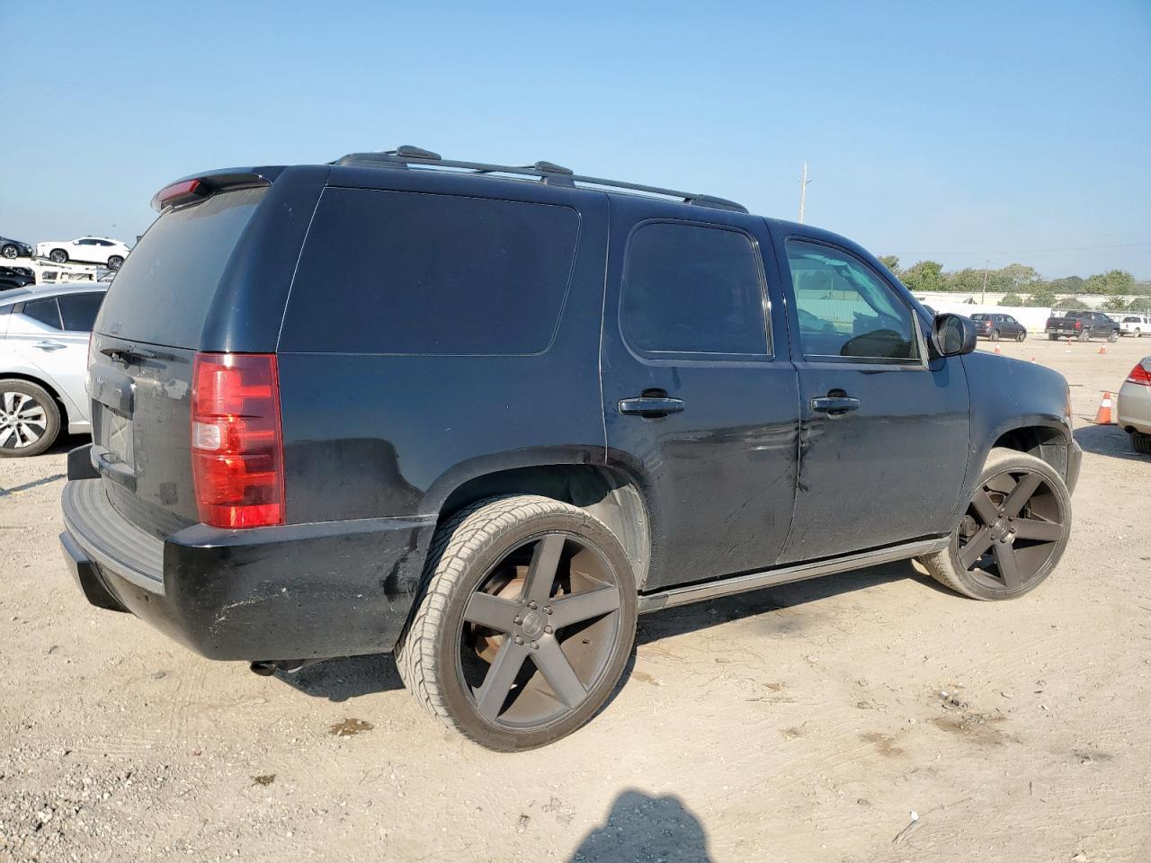 2013 Chevrolet Tahoe C1500 Ltz - zdjęcie 3