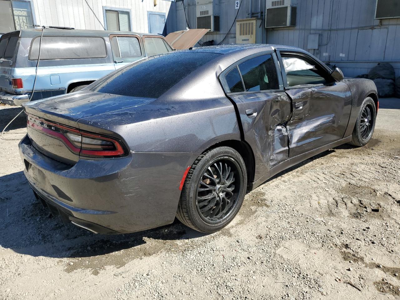 2015 Dodge Charger - zdjęcie 3