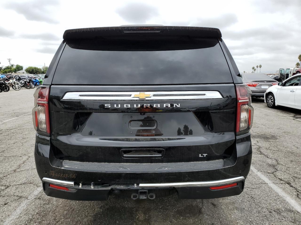 2022 Chevrolet Suburban C1500 Lt - zdjęcie 6