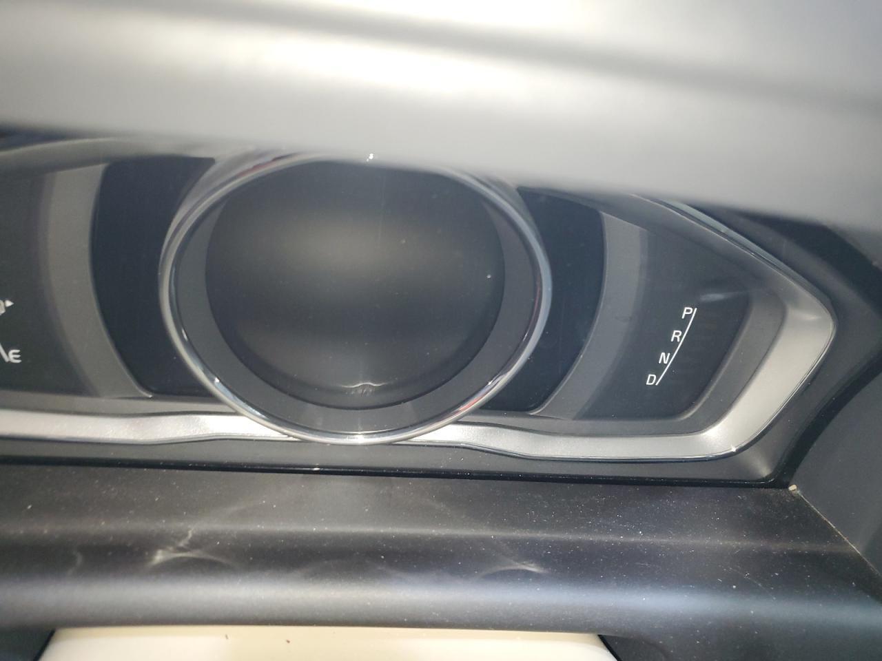 2016 Volvo XC60 - zdjęcie 9