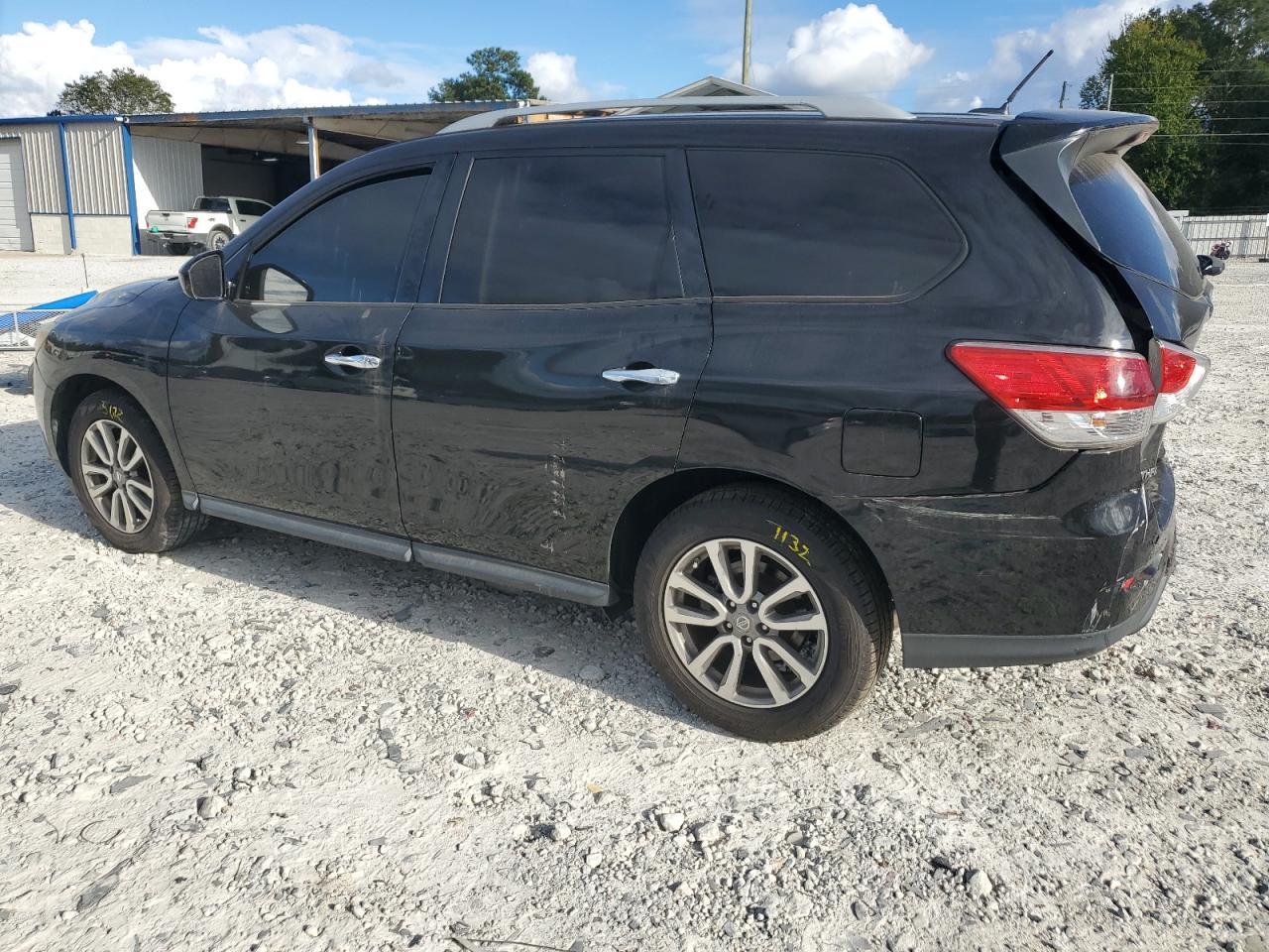 2015 Nissan Pathfinder S - zdjęcie 2