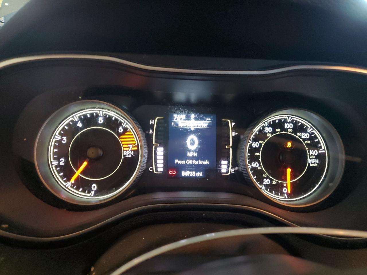 2019 Jeep Cherokee - zdjęcie 9