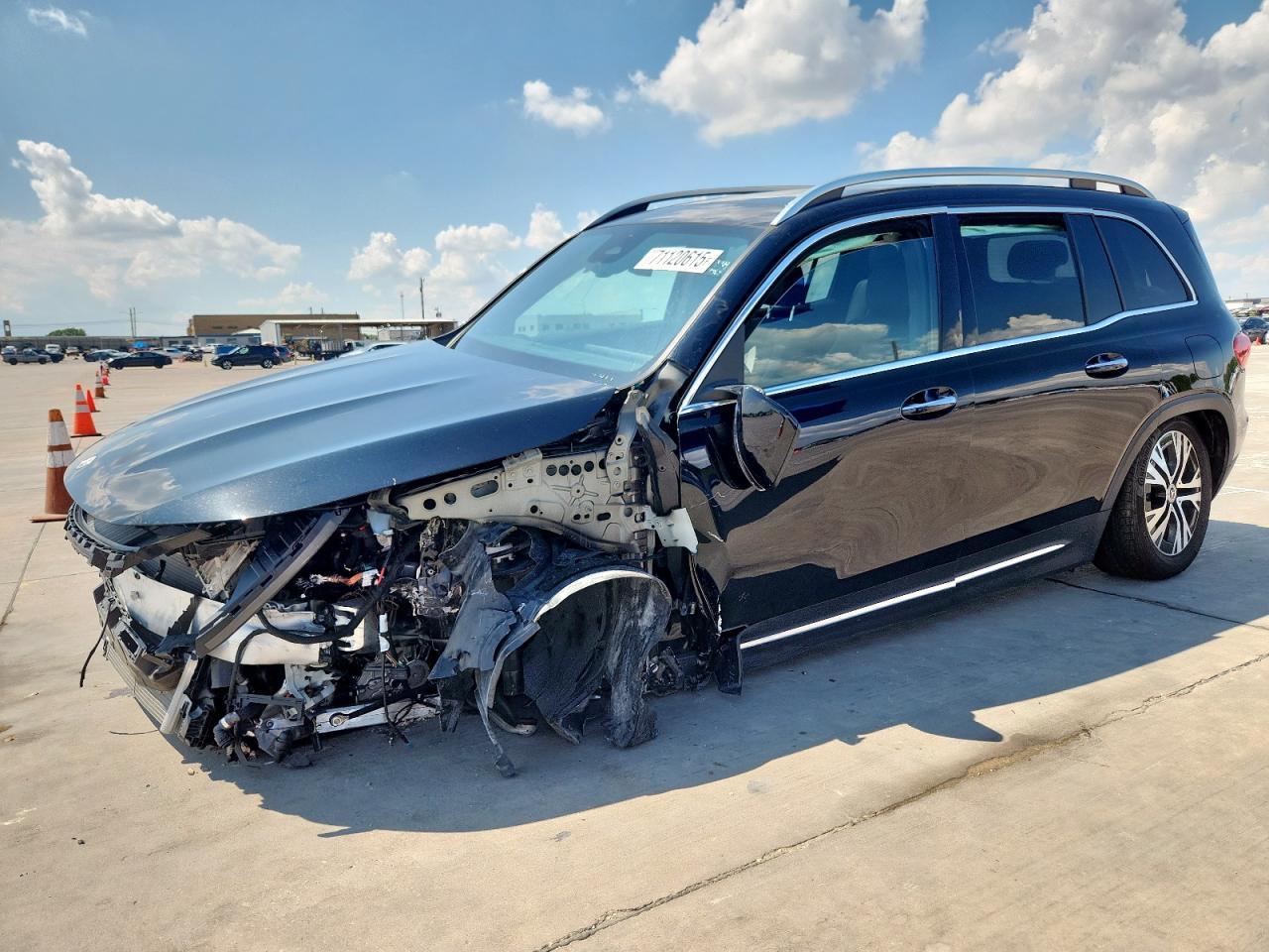 2024 Mercedes-Benz GLB - zdjęcie główne