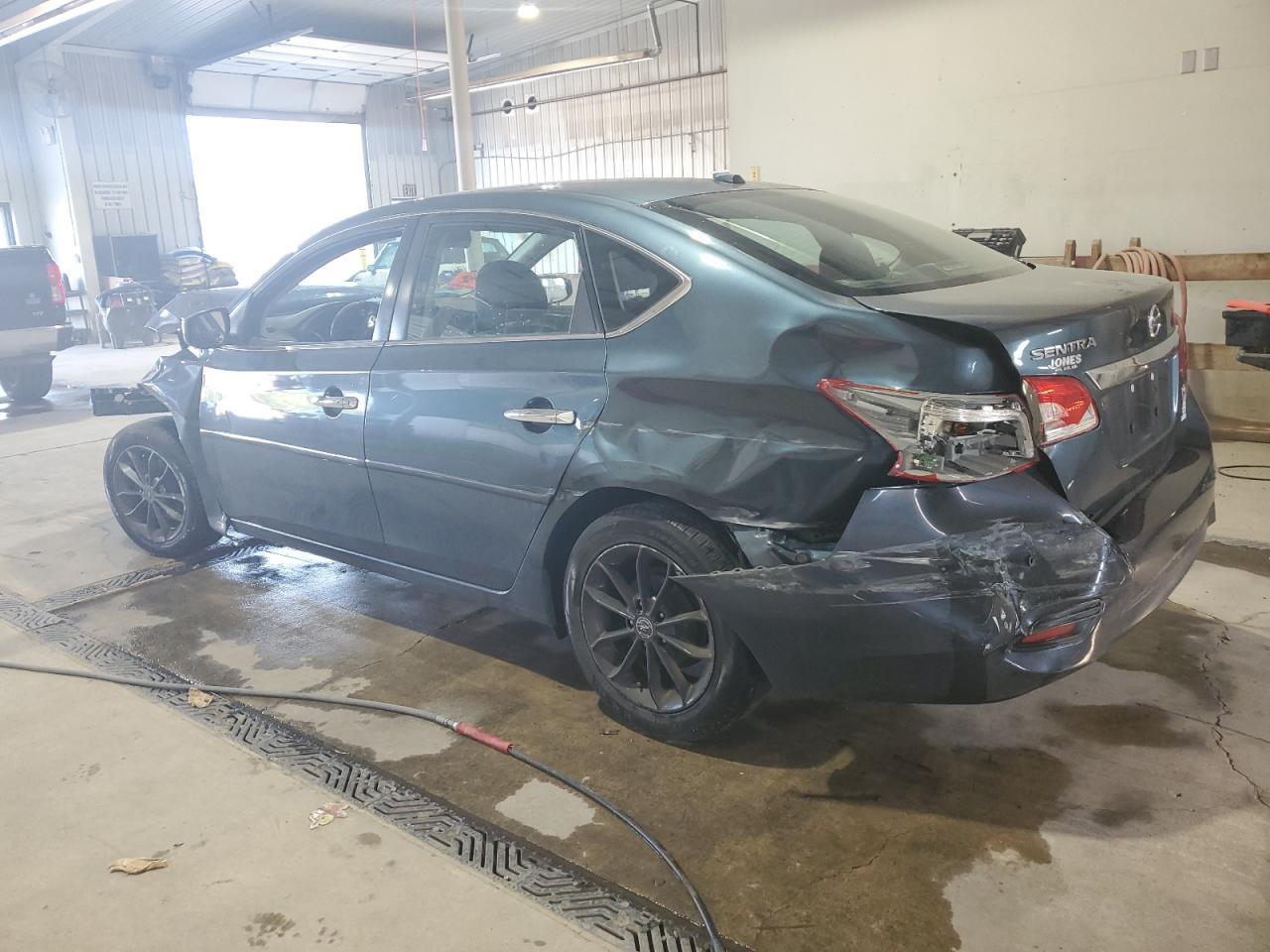 2017 Nissan Sentra S - zdjęcie 2