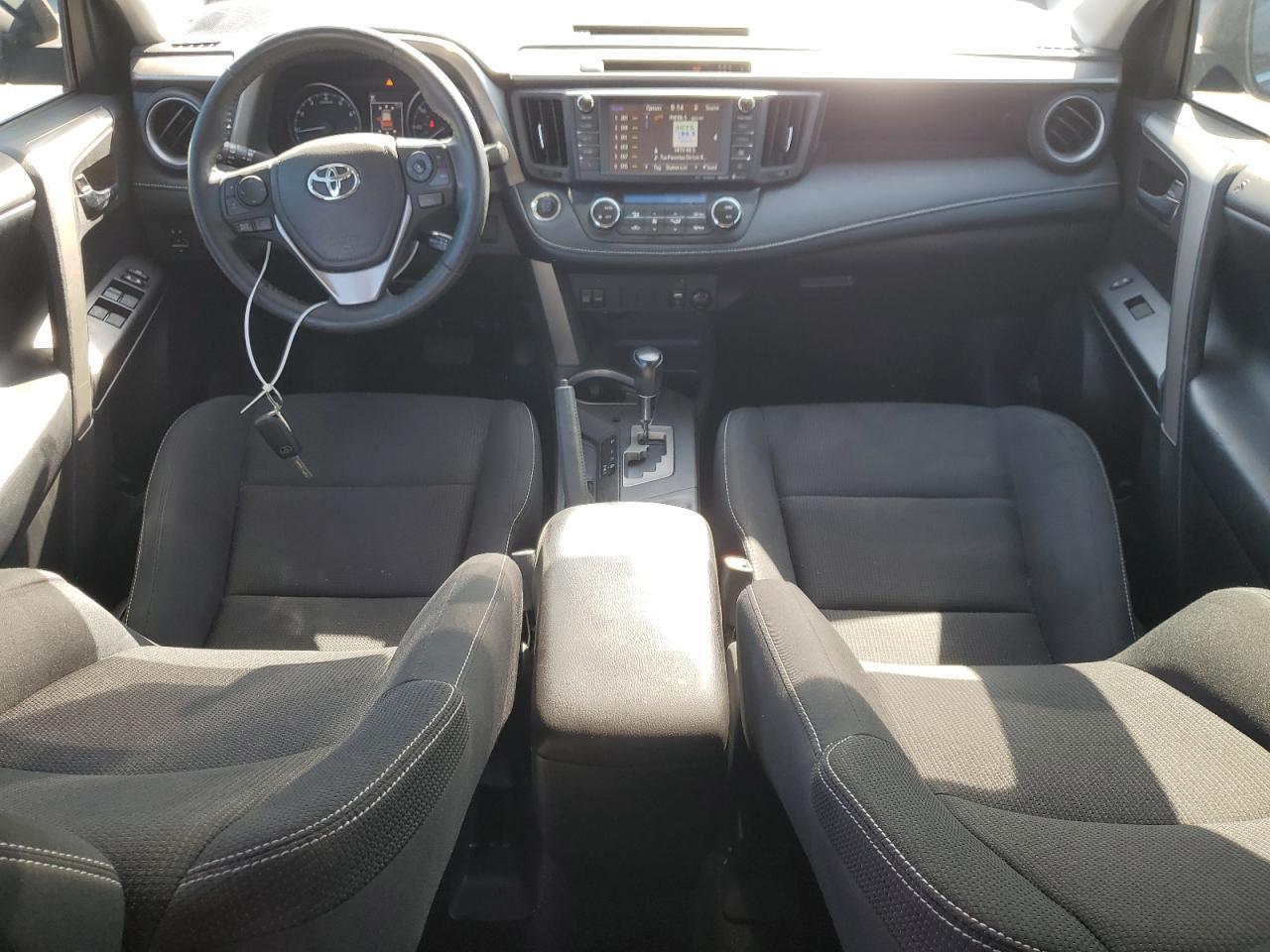 2018 Toyota Rav4 Adventure - zdjęcie 8