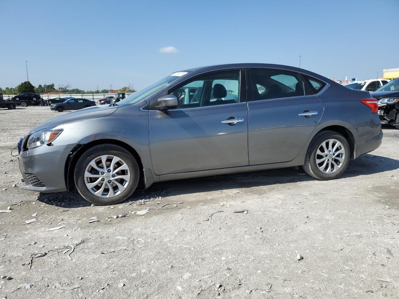 2018 Nissan Sentra S - zdjęcie główne