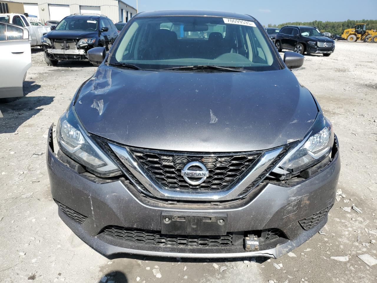 2018 Nissan Sentra S - zdjęcie 5
