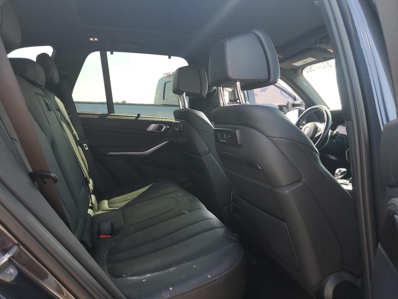 2021 BMW X5 - zdjęcie 11