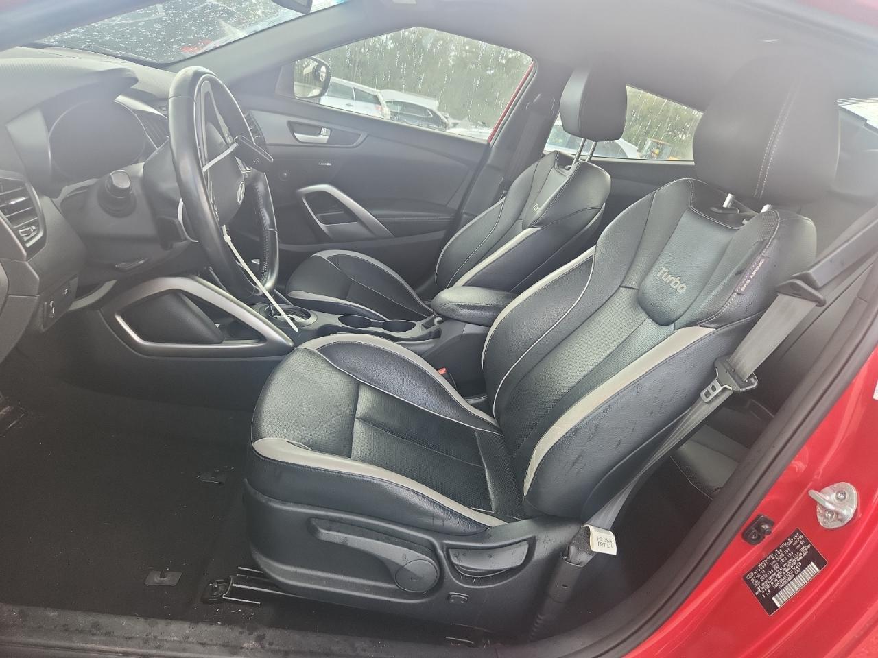 2013 Hyundai Veloster Turbo - zdjęcie 7