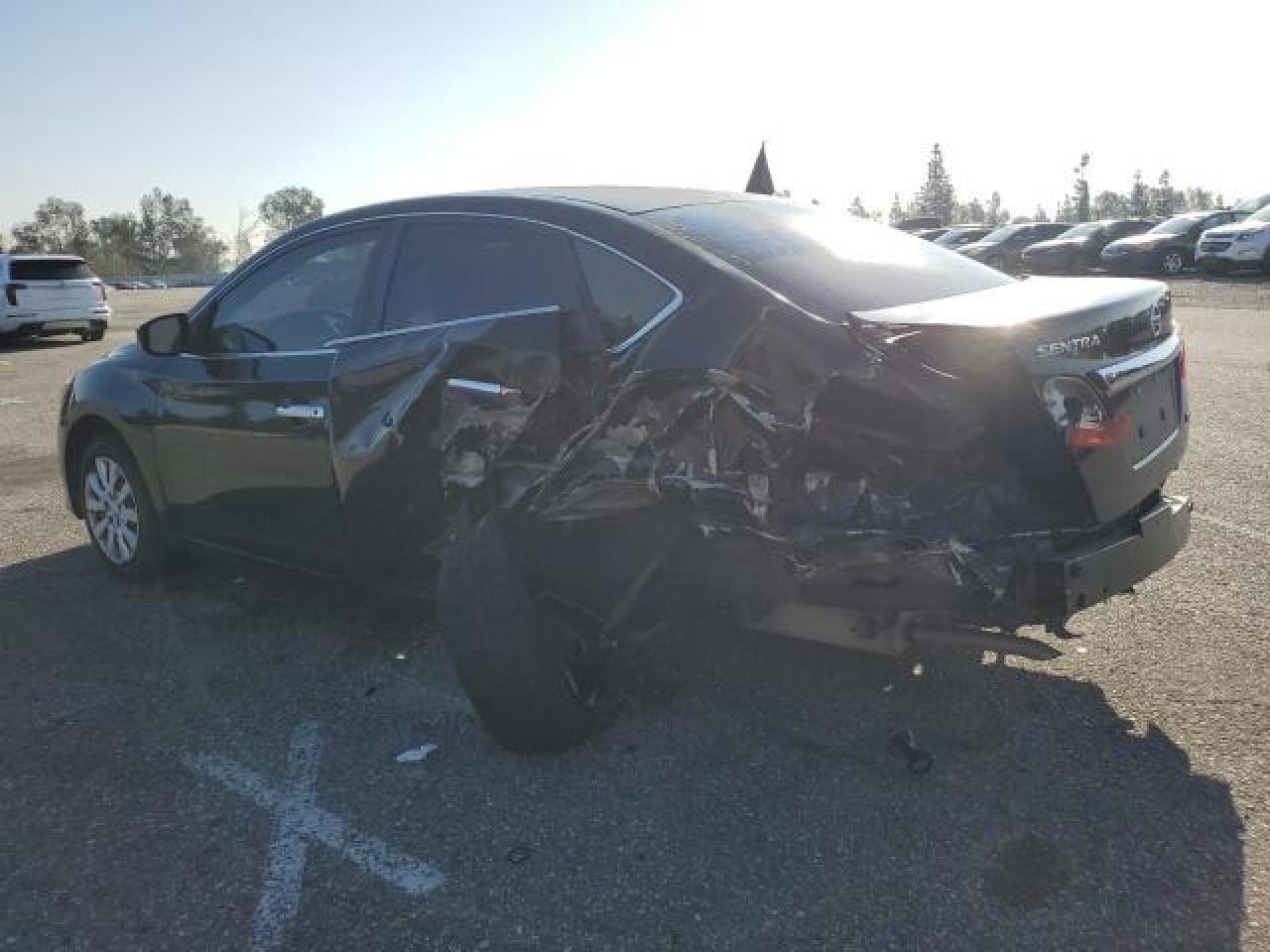 2013 Nissan Sentra - zdjęcie 2