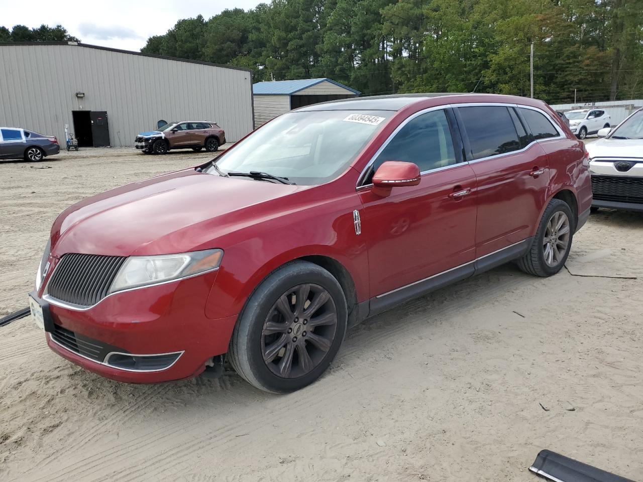 2014 Lincoln Mkt - zdjęcie główne