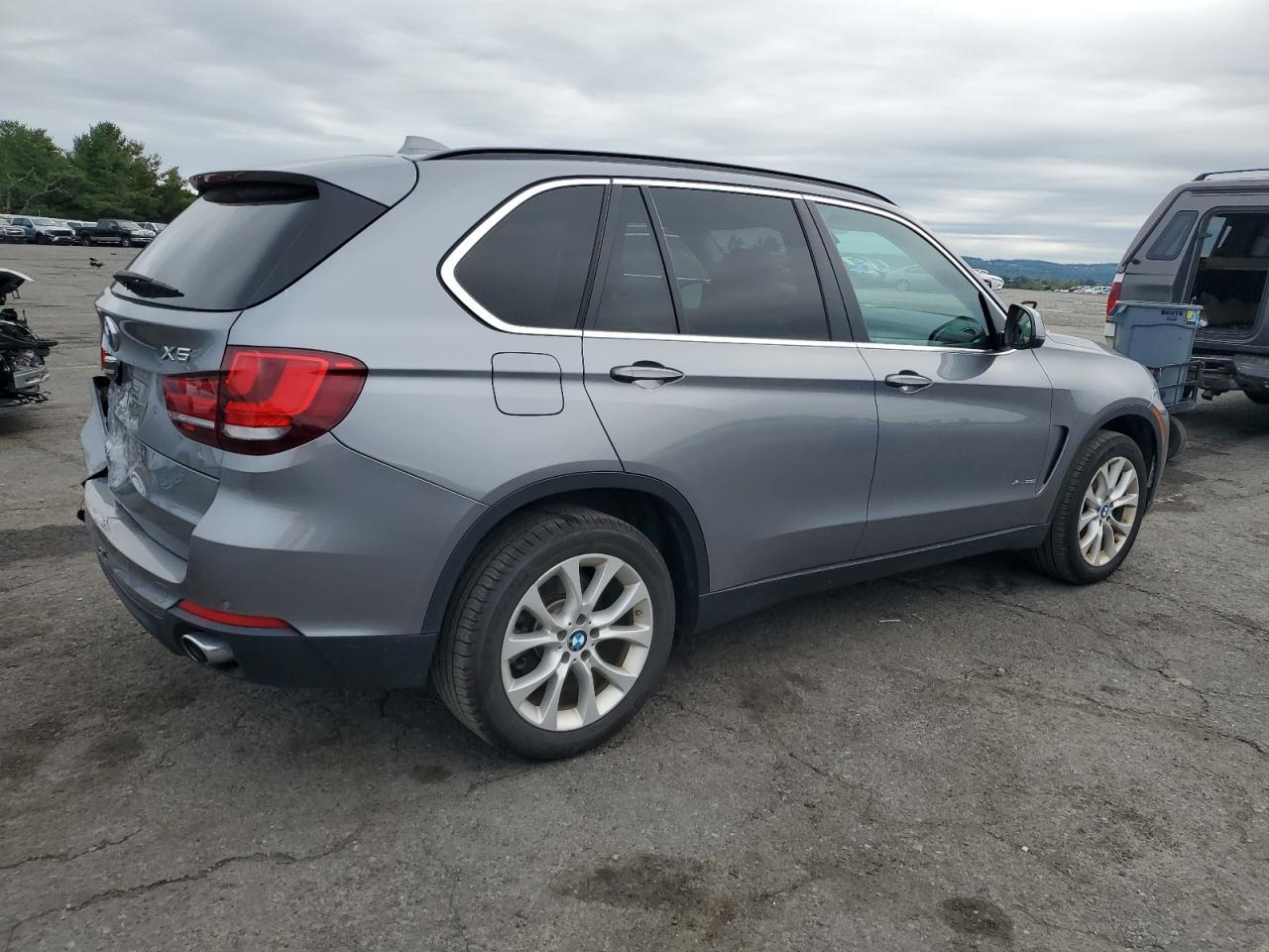 2016 BMW X5 xDrive35I - zdjęcie 3