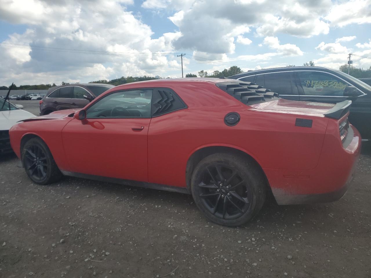 2021 Dodge Challenger - zdjęcie 2