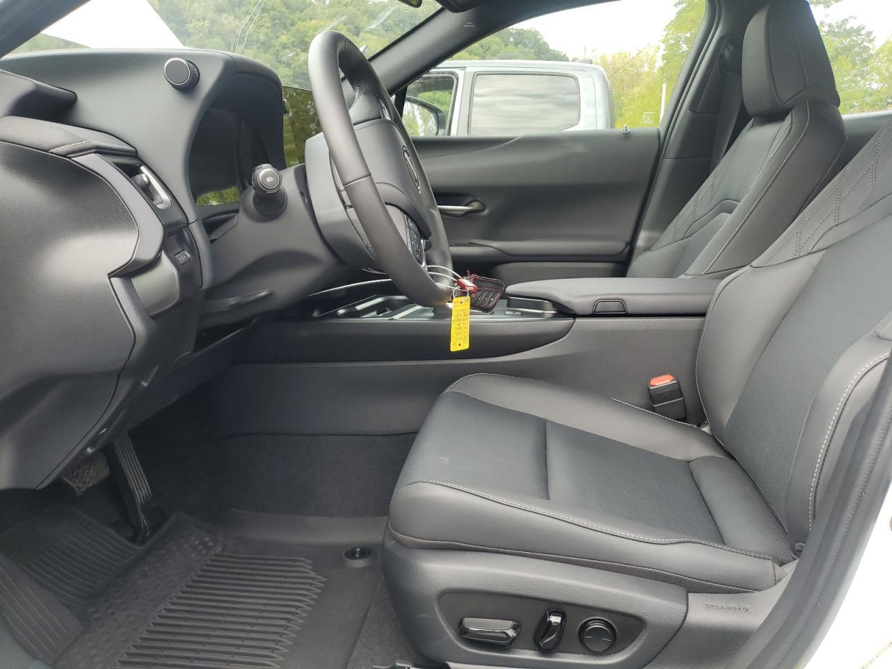 2025 Lexus Ux 300H Base - zdjęcie 7