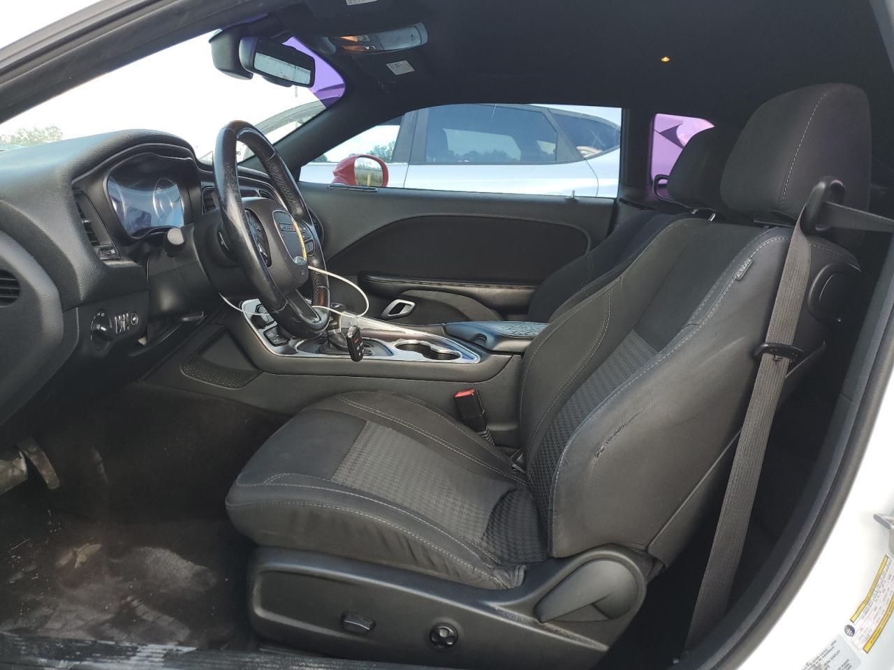 2016 Dodge Challenger Sxt - zdjęcie 7