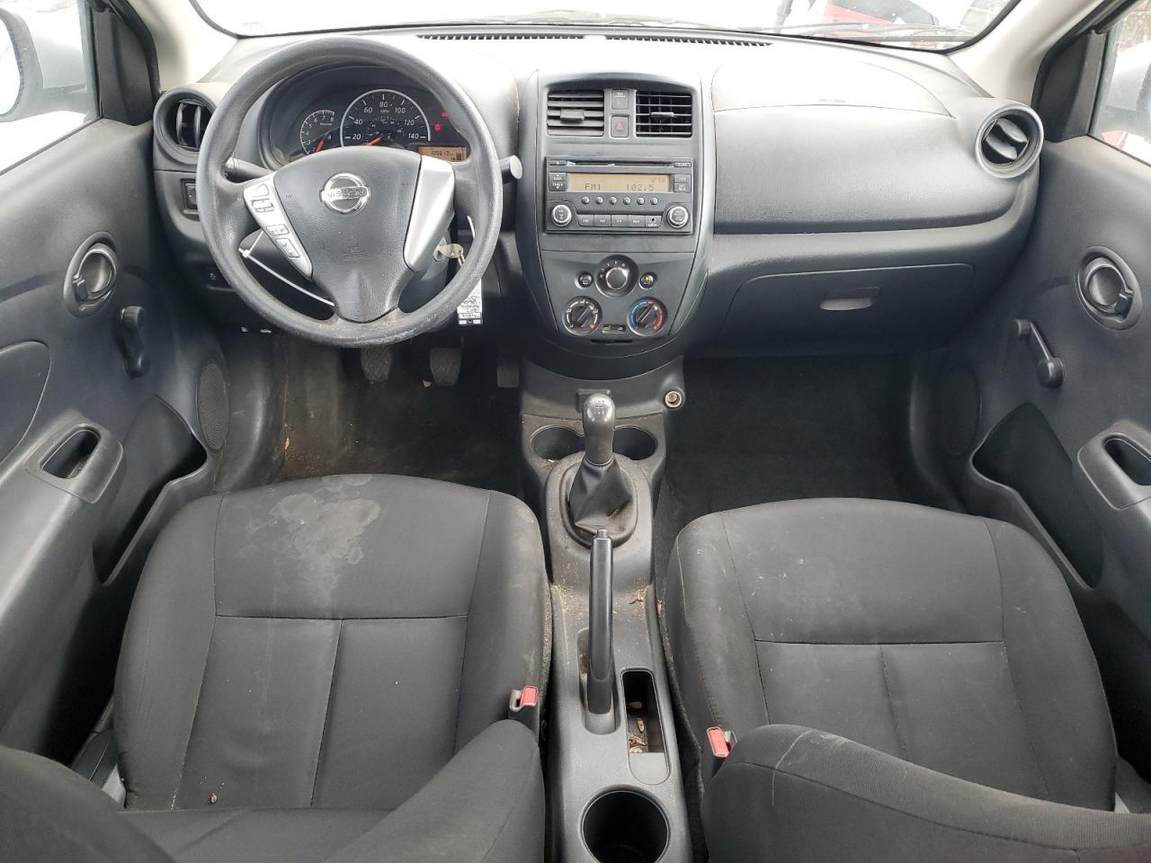 2017 Nissan Versa - zdjęcie 8