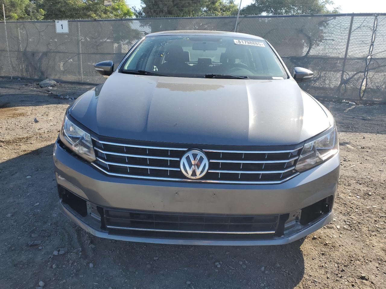 2017 Volkswagen Passat - zdjęcie 5