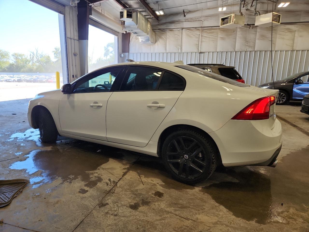 2017 Volvo S60 - zdjęcie 2