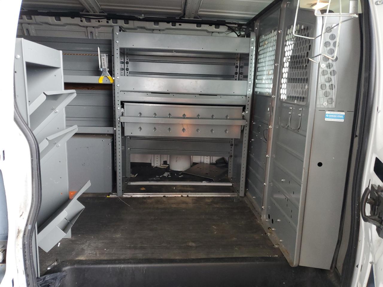 2014 Chevrolet Express G2500 - zdjęcie 11