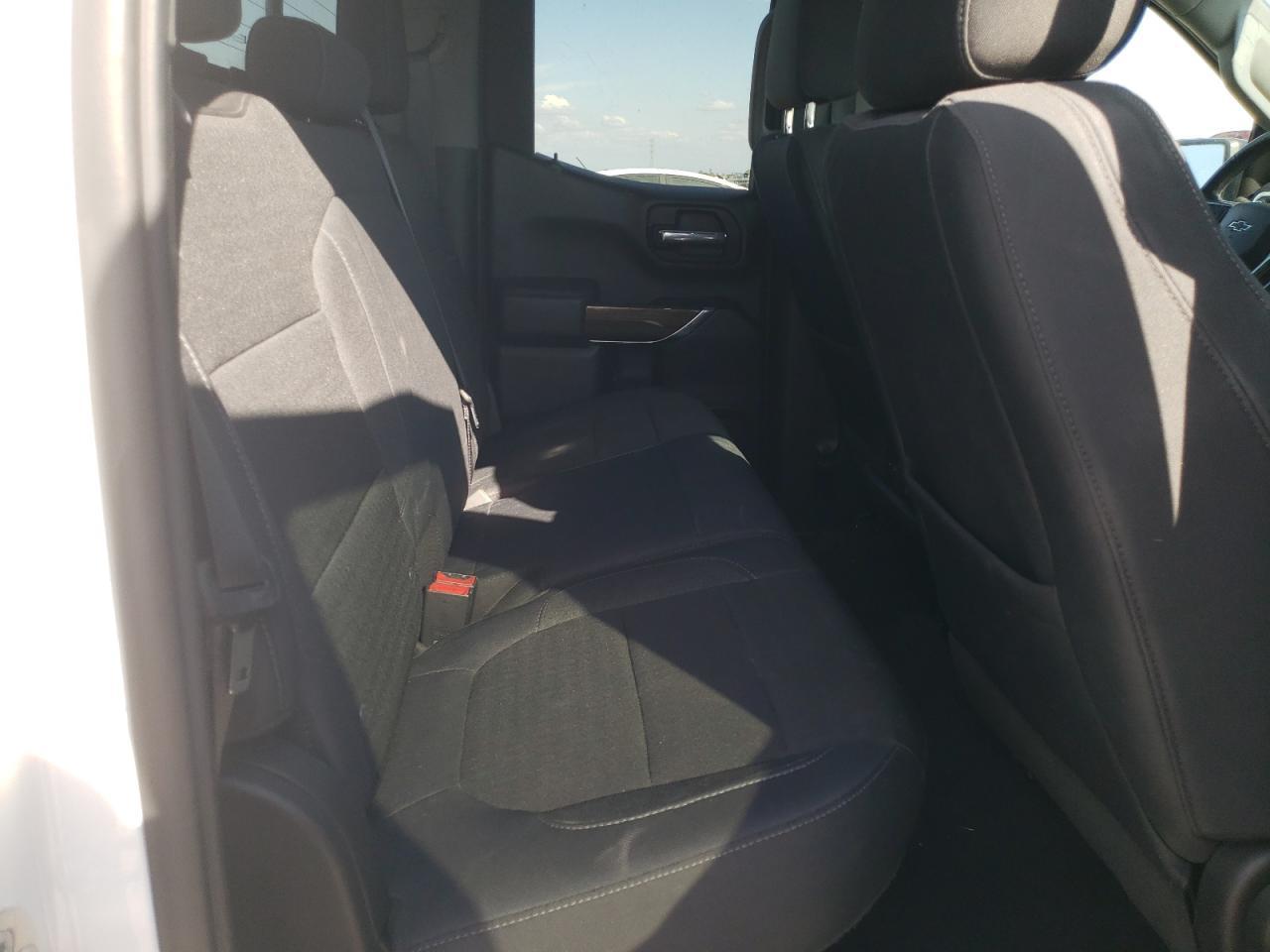 2019 Chevrolet Silverado - zdjęcie 10