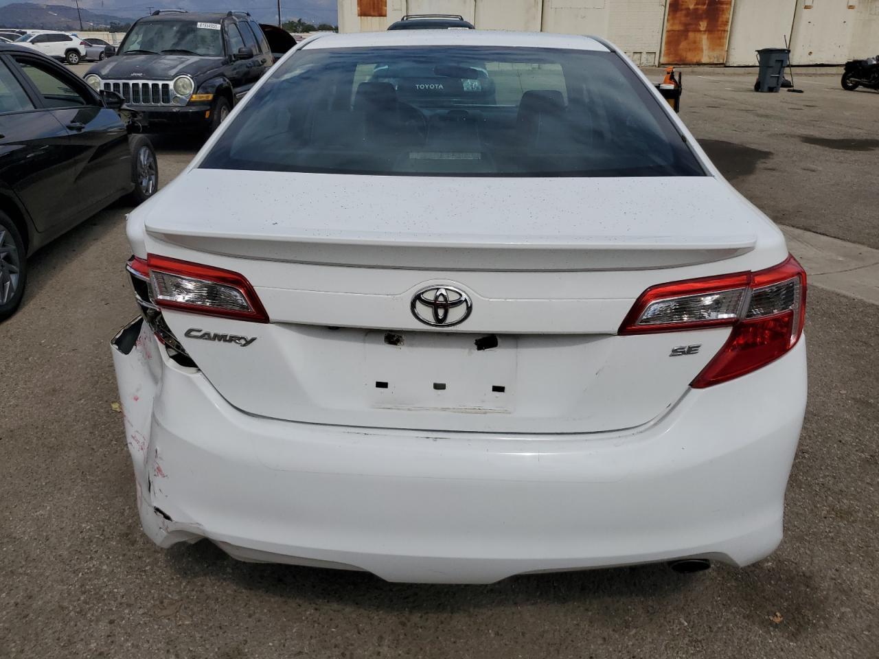 2014 Toyota Camry L - zdjęcie 6
