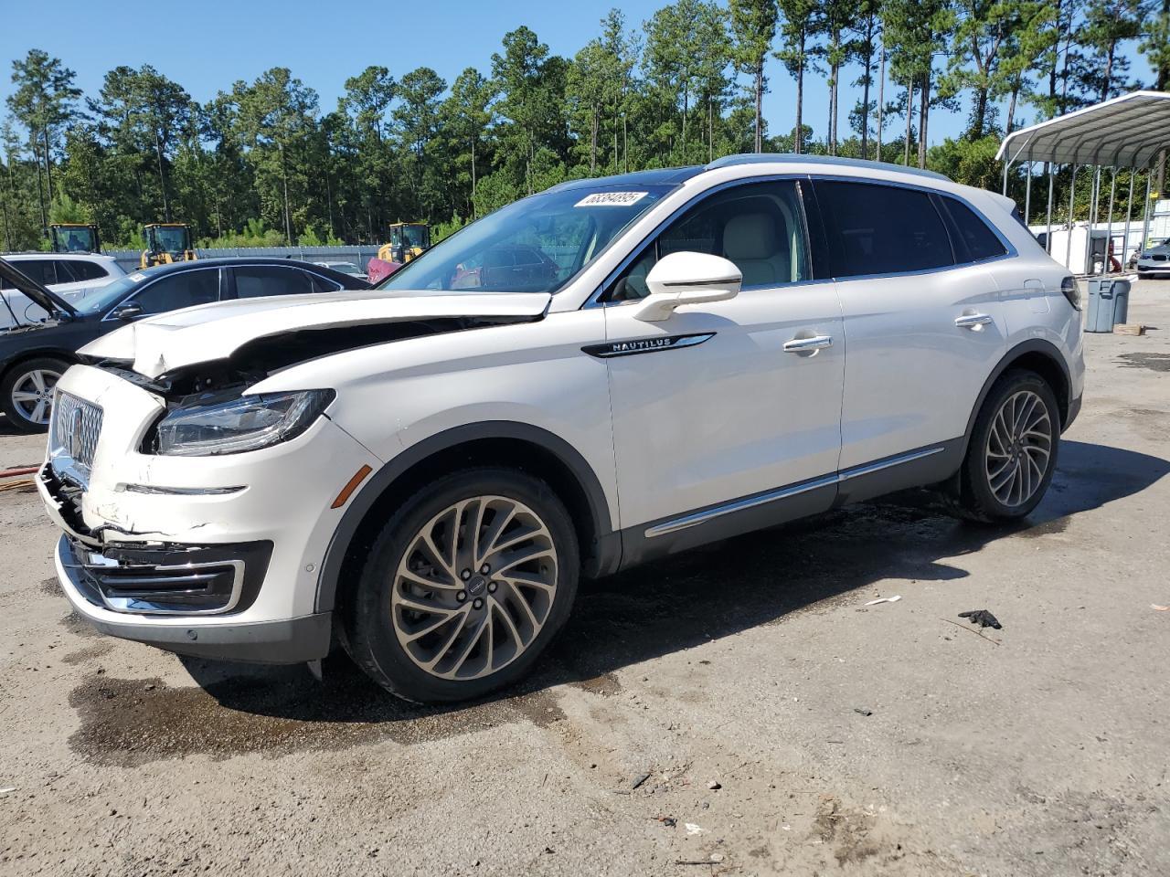 2019 Lincoln Nautilus Reserve - zdjęcie główne