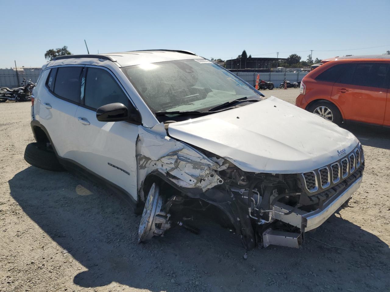 2025 Jeep Compass Latitude - zdjęcie 4