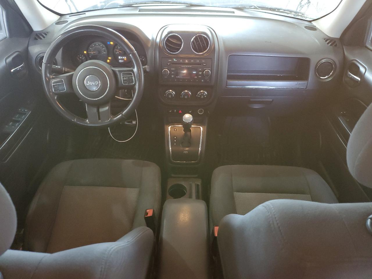 2015 Jeep Patriot Latitude - zdjęcie 8