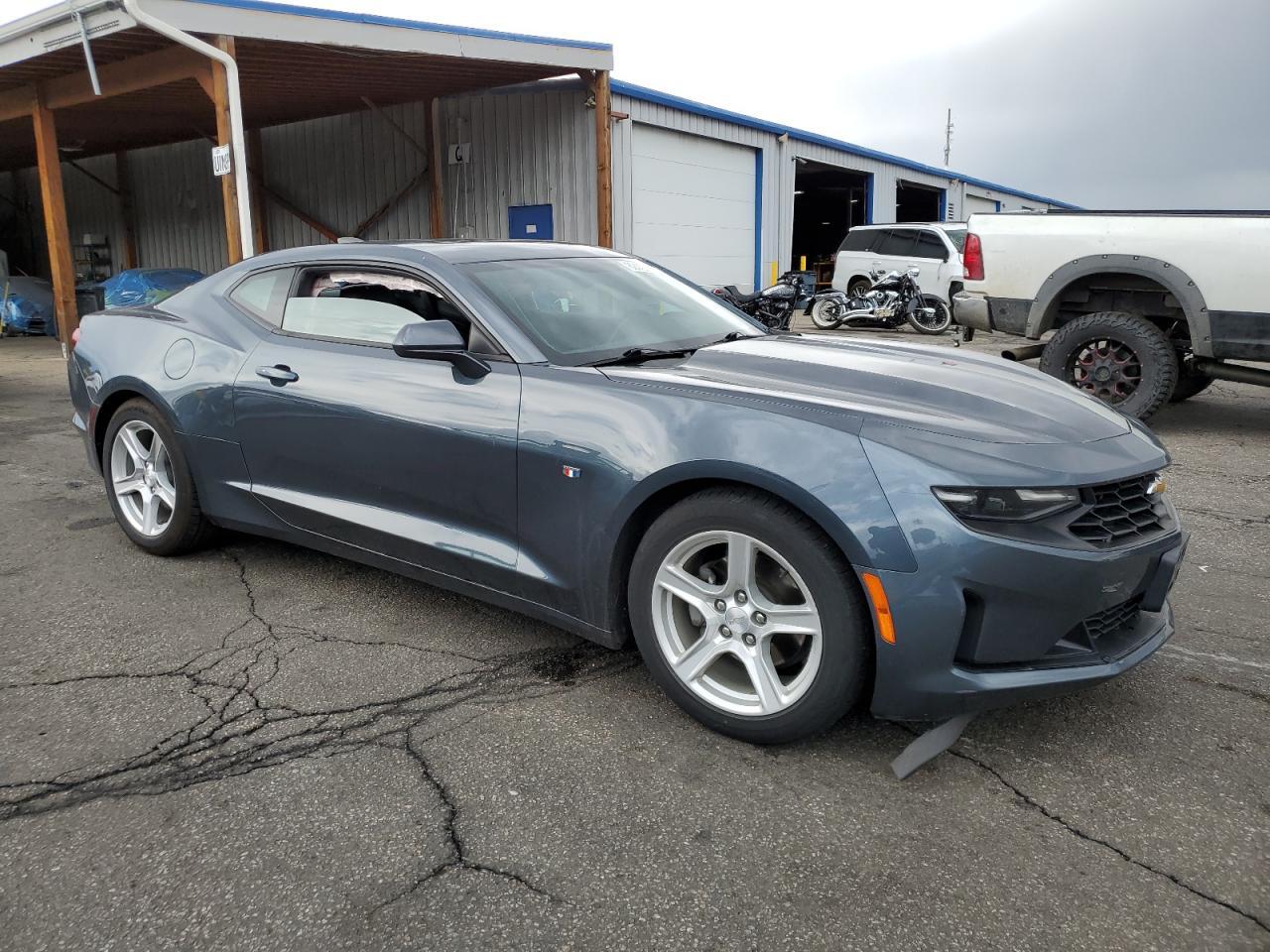 2020 Chevrolet Camaro Lt - zdjęcie 4