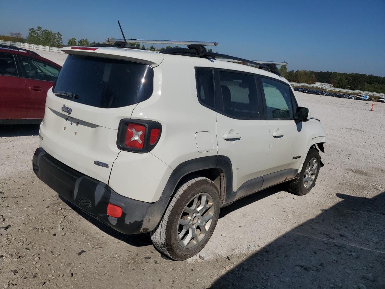 2015 Jeep Renegade Latitude - zdjęcie 3