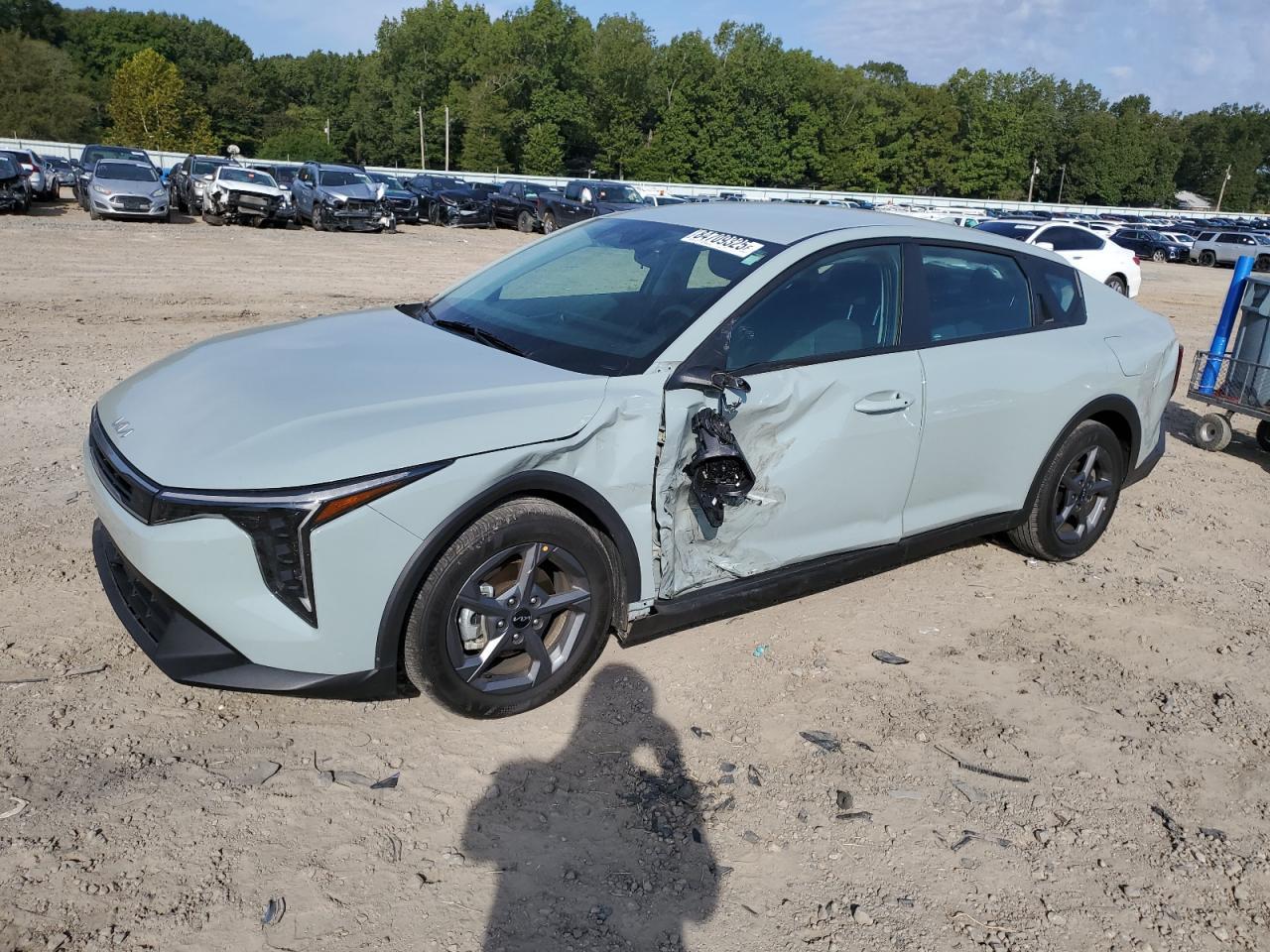 2025 Kia K4 Lx - zdjęcie główne