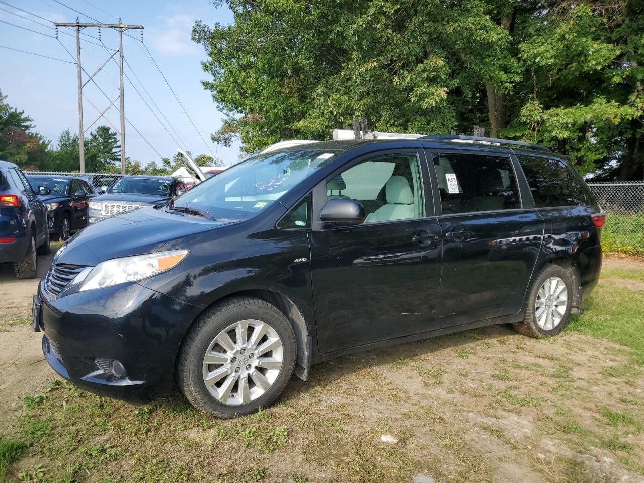 2016 Toyota Sienna Le - zdjęcie 2
