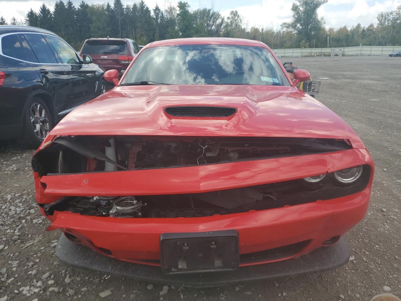 2021 Dodge Challenger - zdjęcie 5