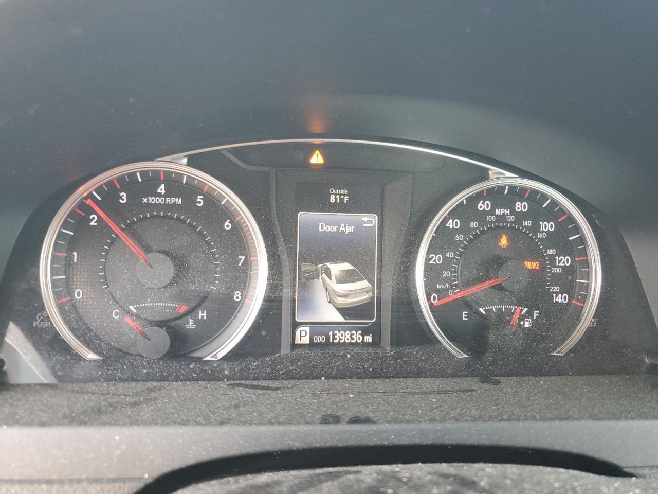 2017 Toyota Camry Le - zdjęcie 9