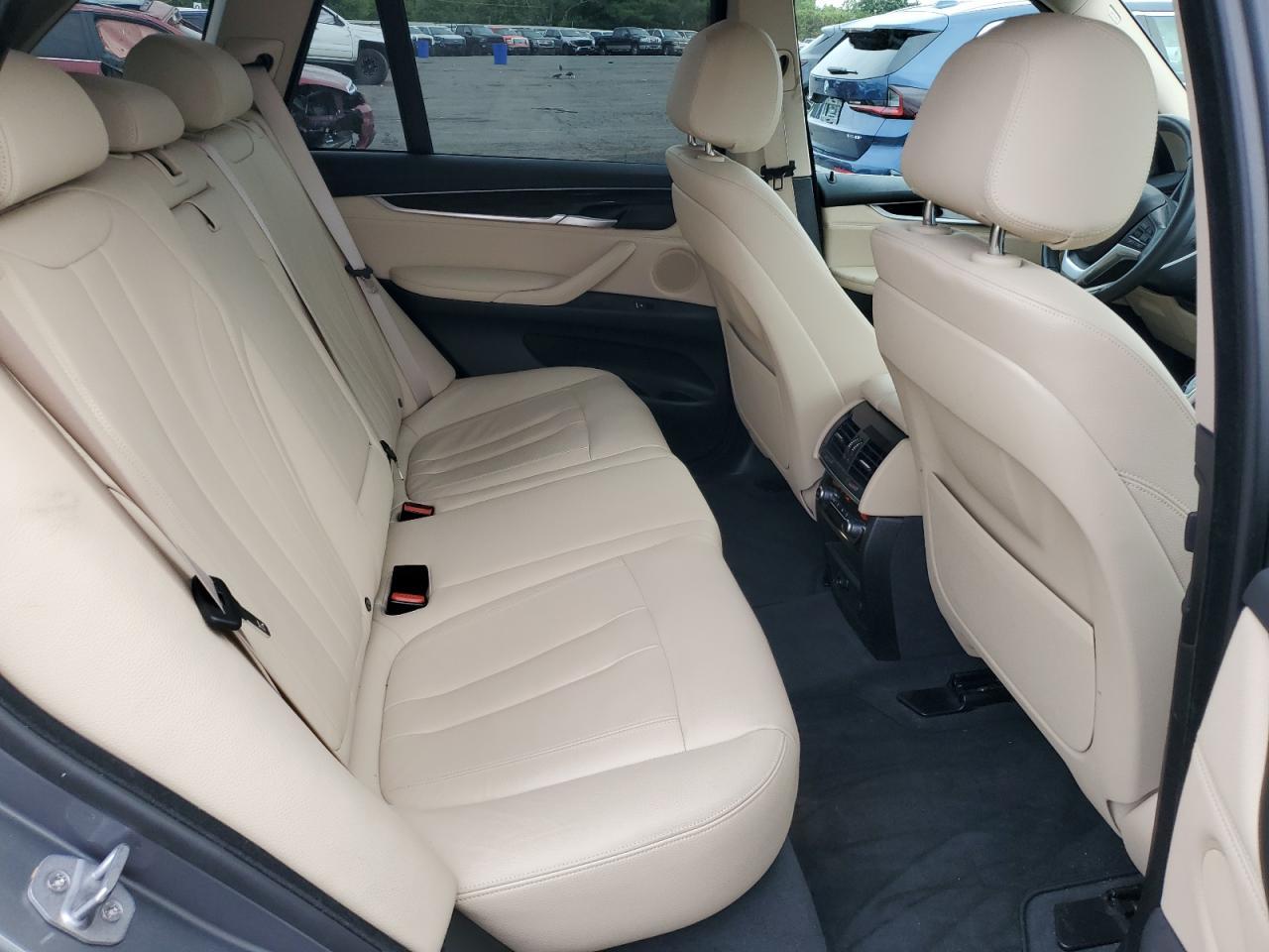 2016 BMW X5 xDrive35I - zdjęcie 11