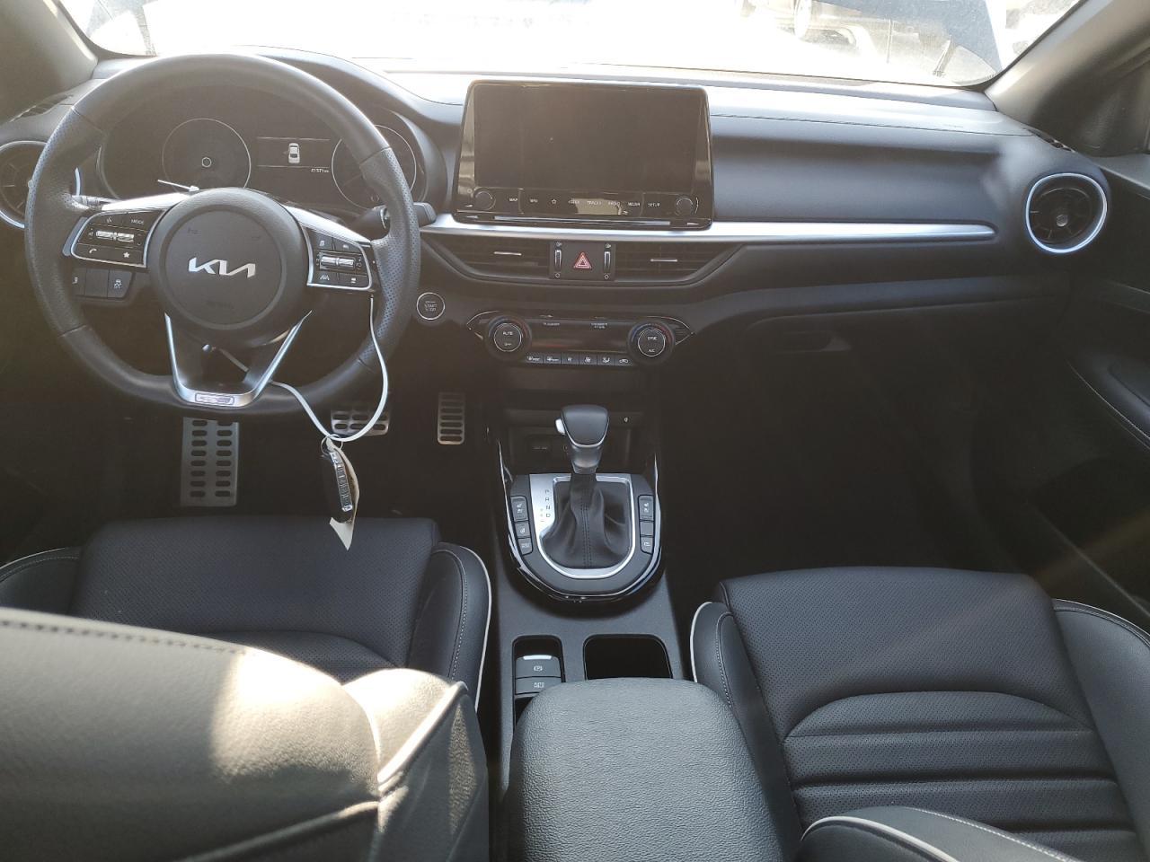 2023 Kia Forte - zdjęcie 8