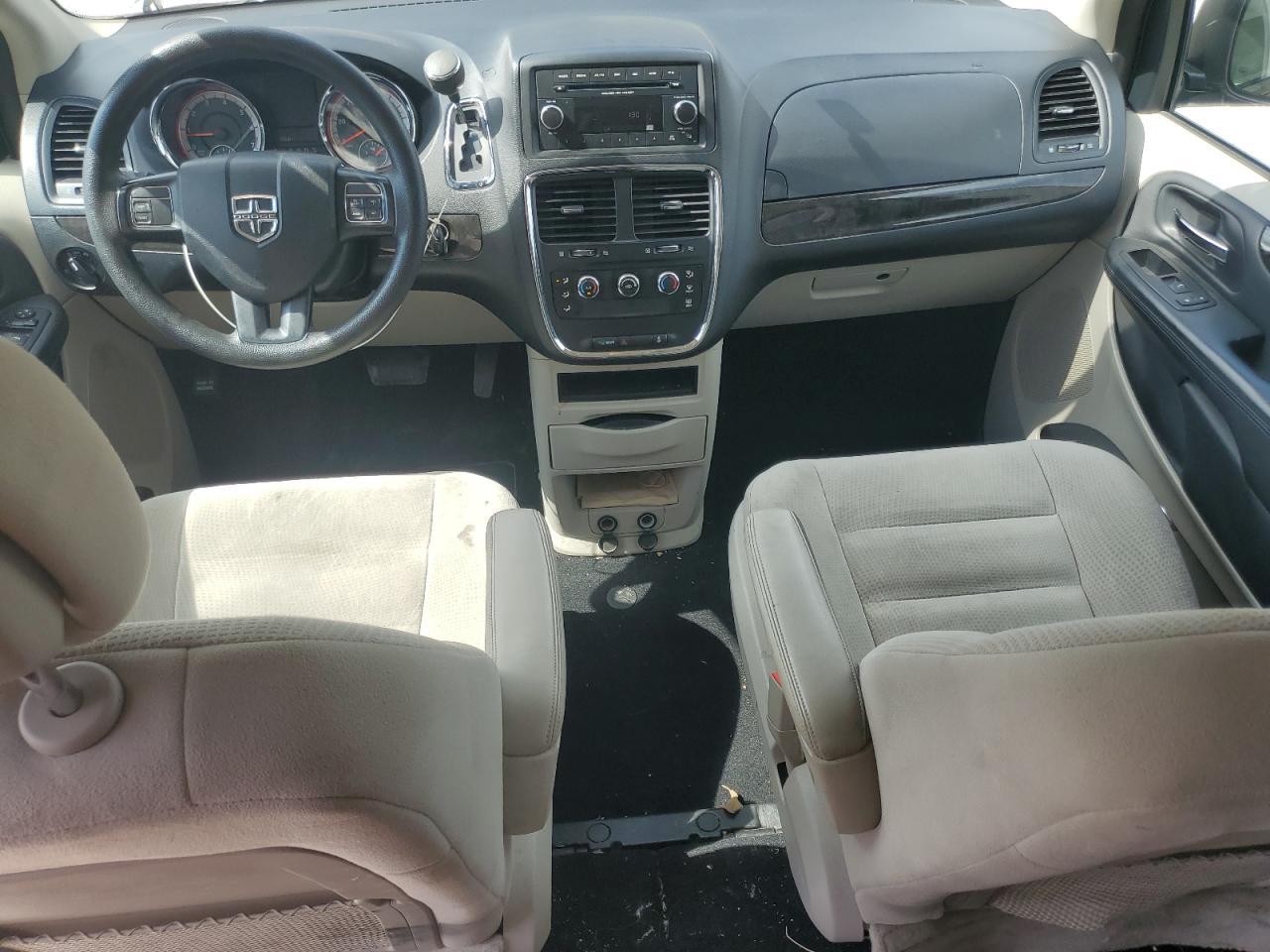 2016 Dodge Caravan - zdjęcie 8