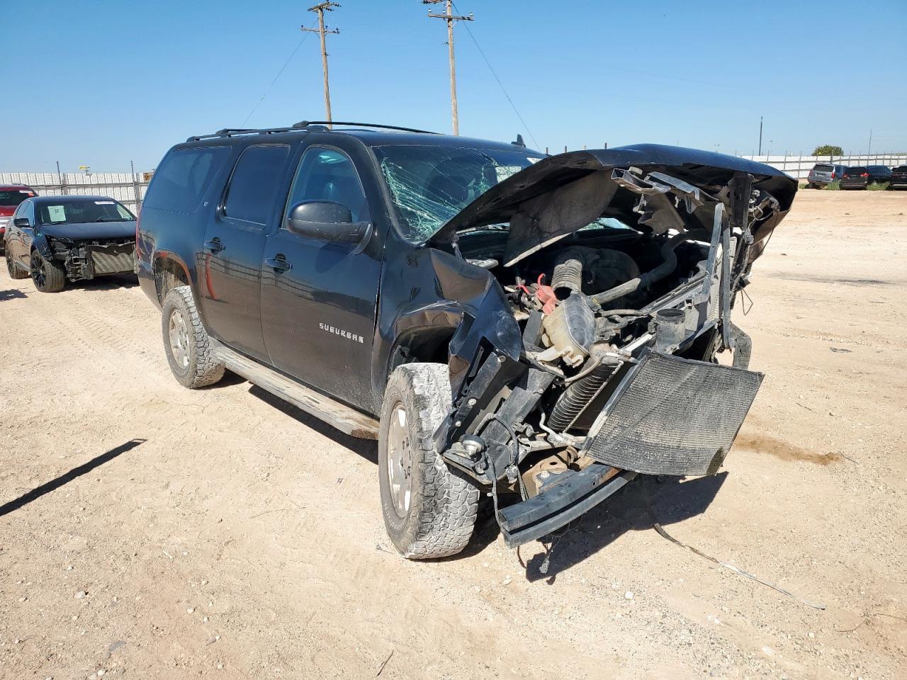 2013 Chevrolet Suburban - zdjęcie 4