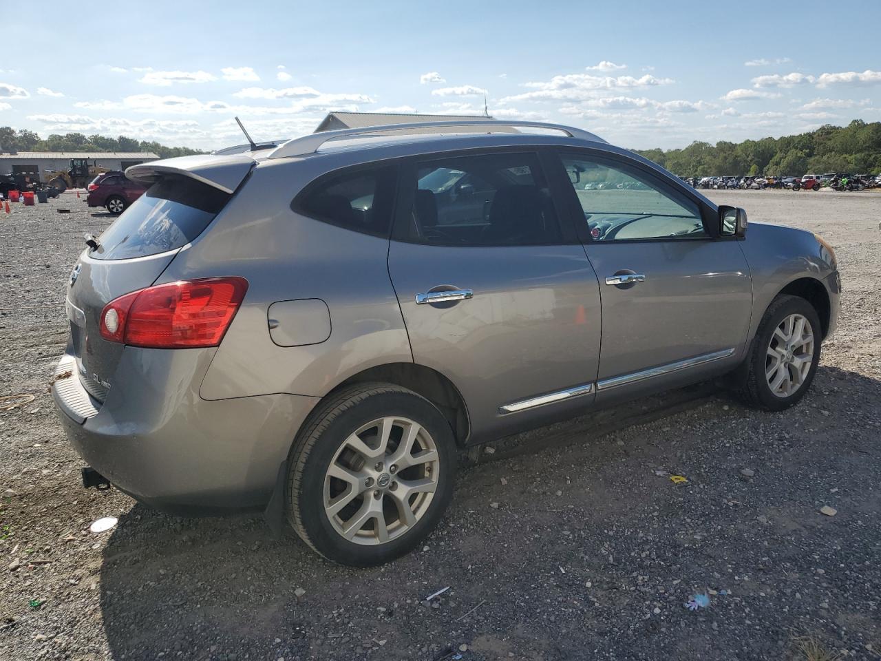 2013 Nissan Rogue S - zdjęcie 3