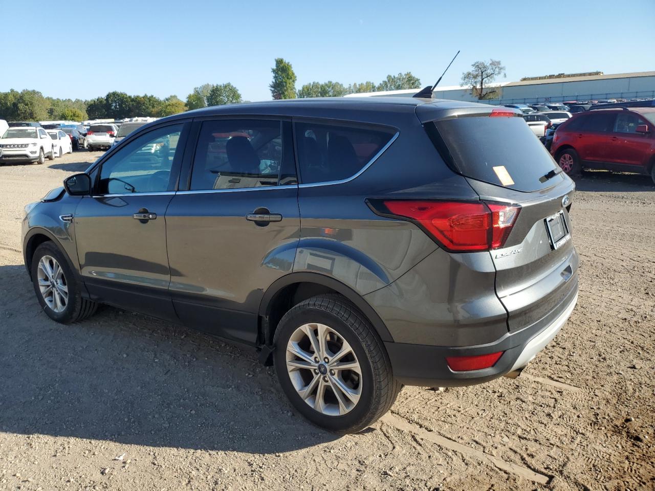 2019 Ford Escape Se - zdjęcie 2