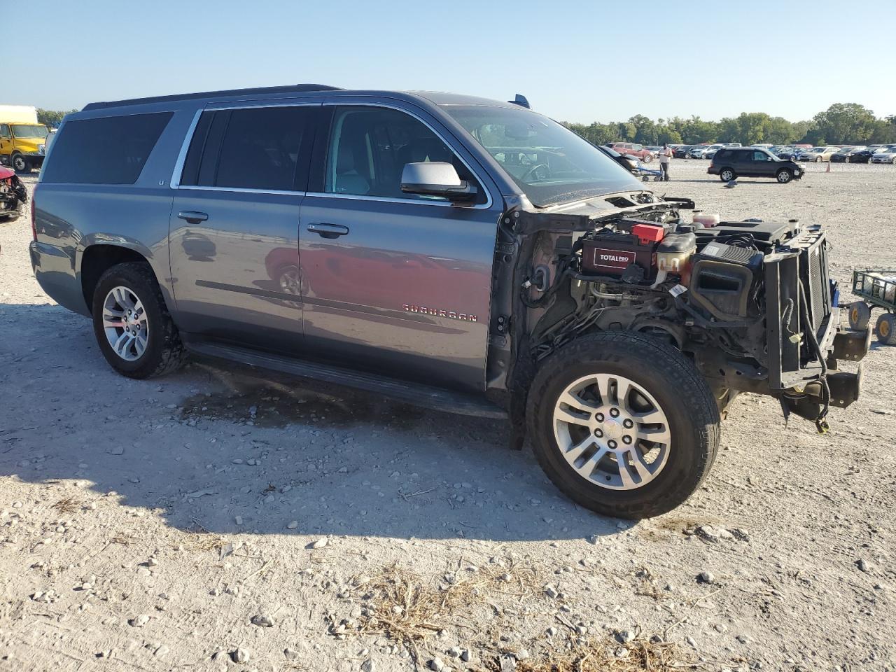 2018 Chevrolet Suburban K1500 Lt - zdjęcie 4