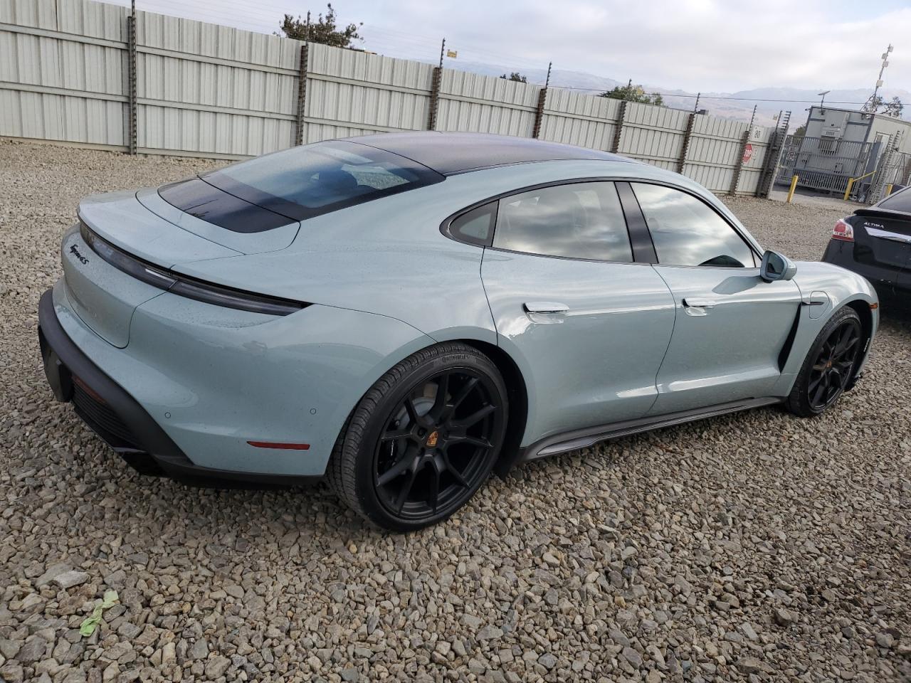 2025 Porsche Taycan - zdjęcie 3
