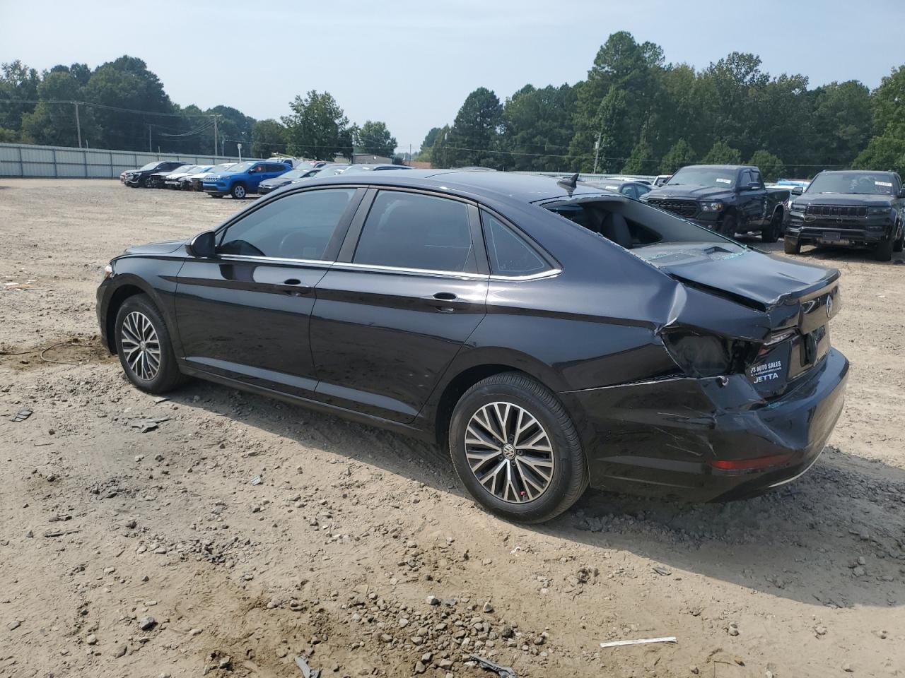 2021 Volkswagen Jetta - zdjęcie 2