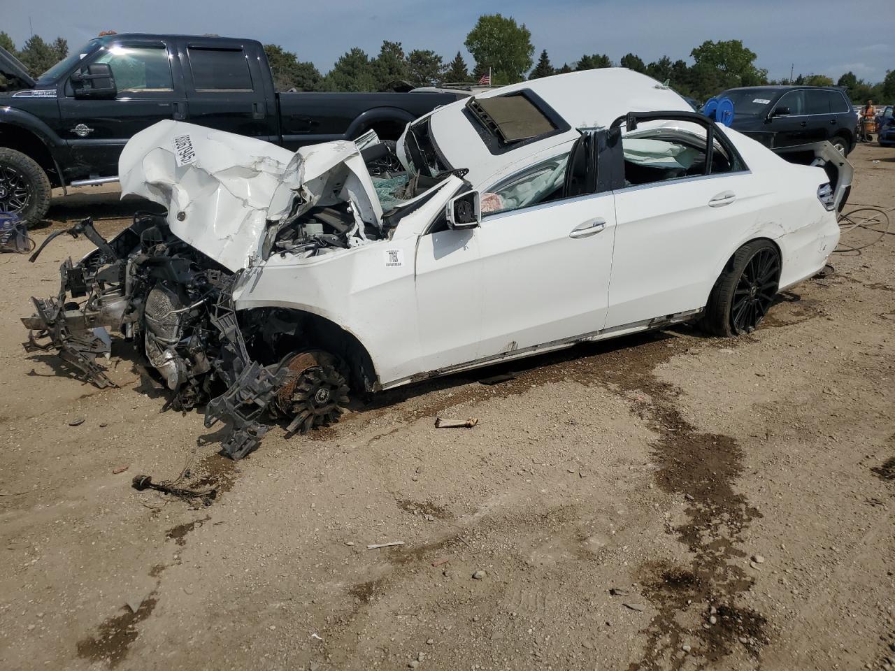 2015 Mercedes-Benz E 350 4Matic - zdjęcie główne