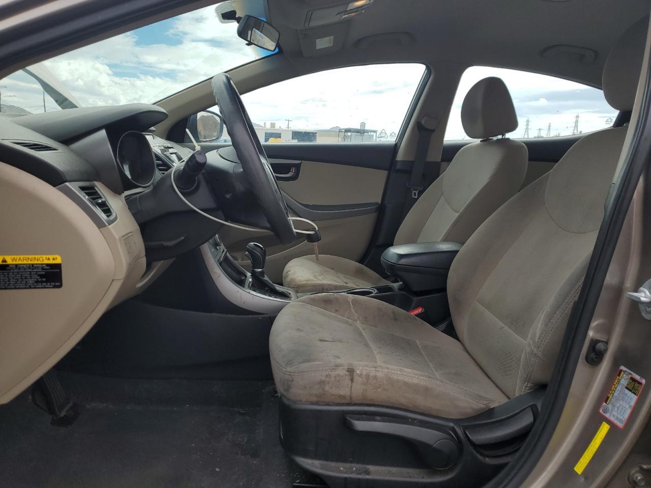 2014 Hyundai Elantra - zdjęcie 7