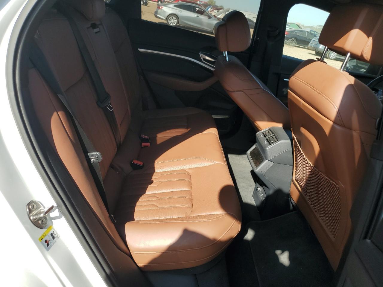 2022 Audi e-tron - zdjęcie 11